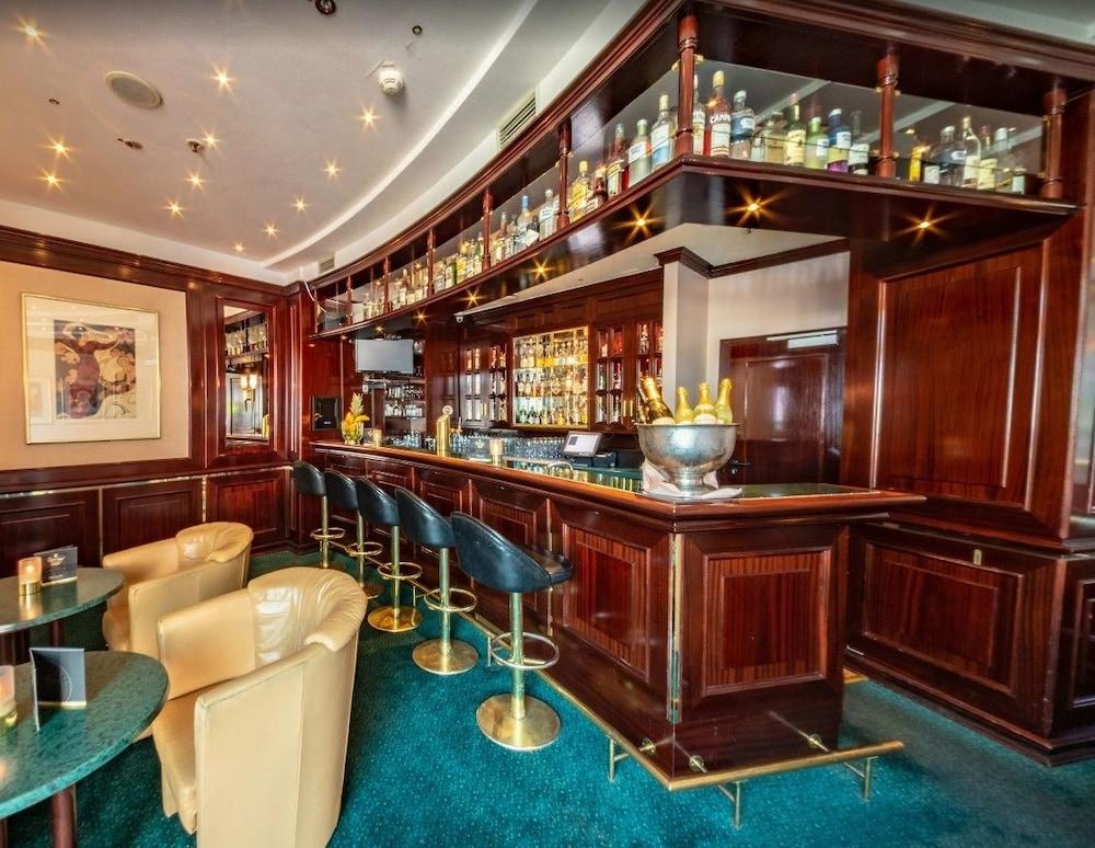 Hotel Amadeus Frankfurt 4*