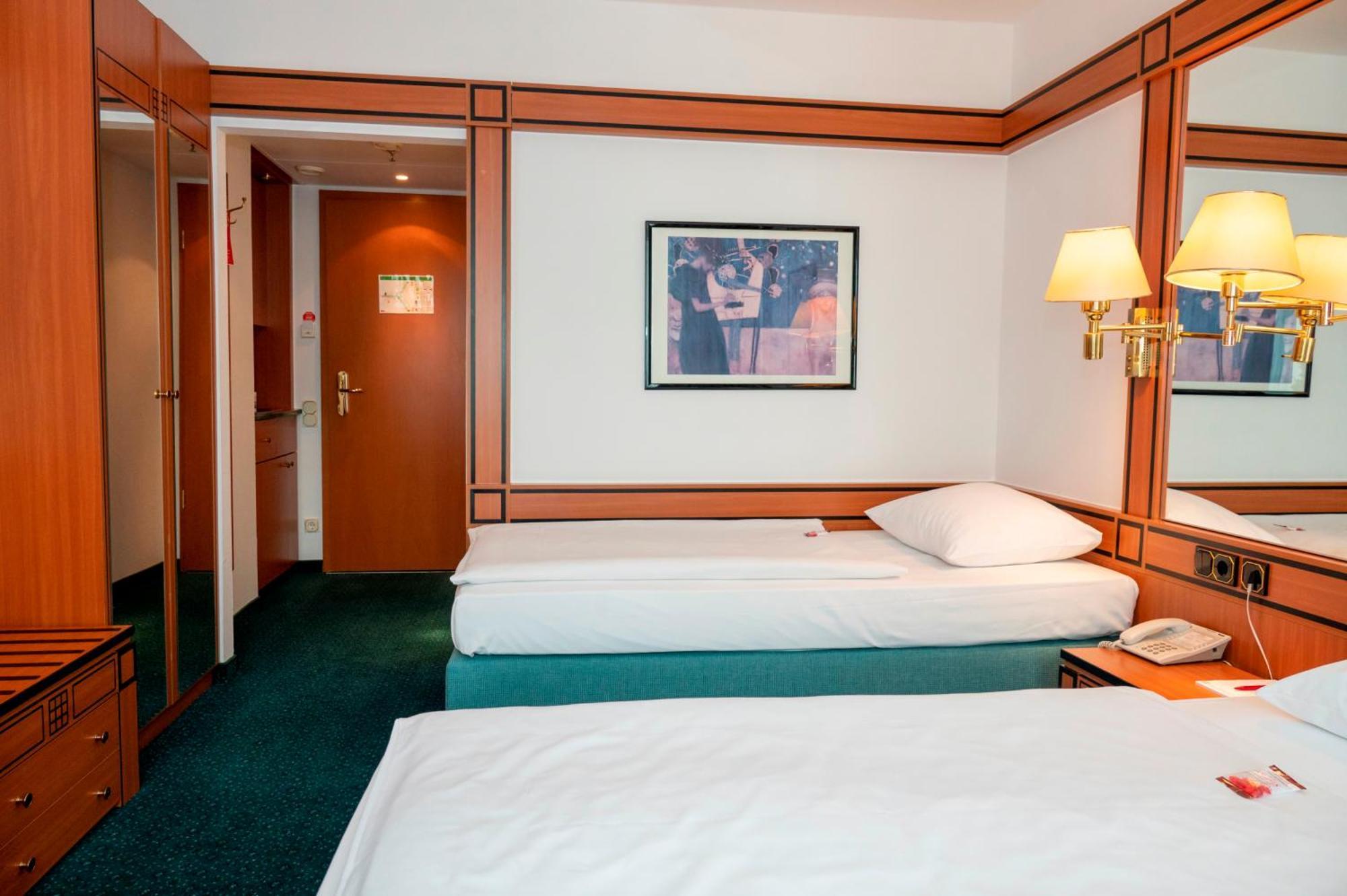 Amadeus Frankfurt 4* Fráncfort del Meno