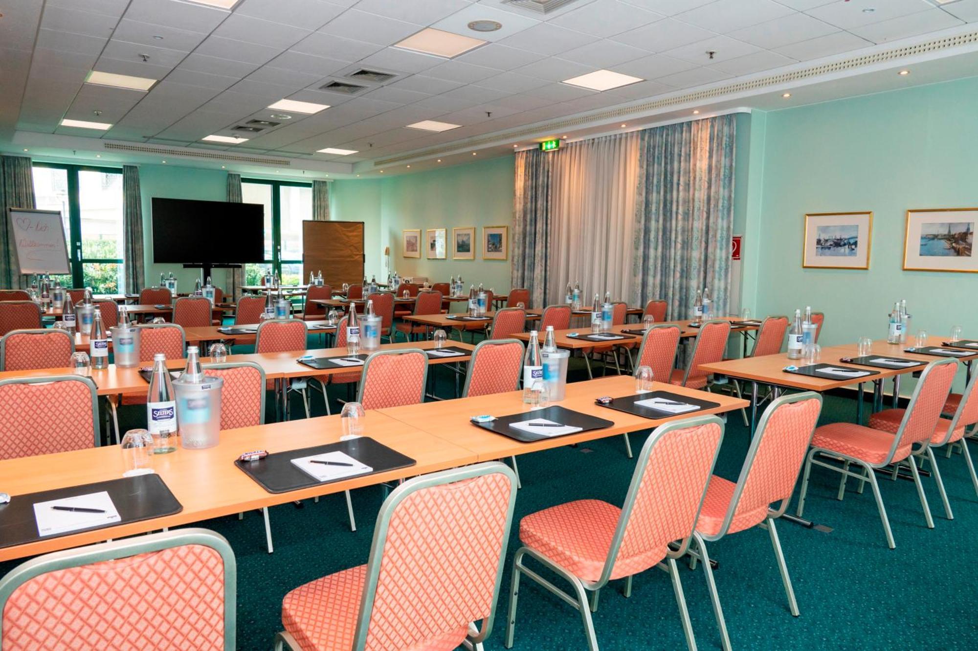 Amadeus Frankfurt Hotel 4*