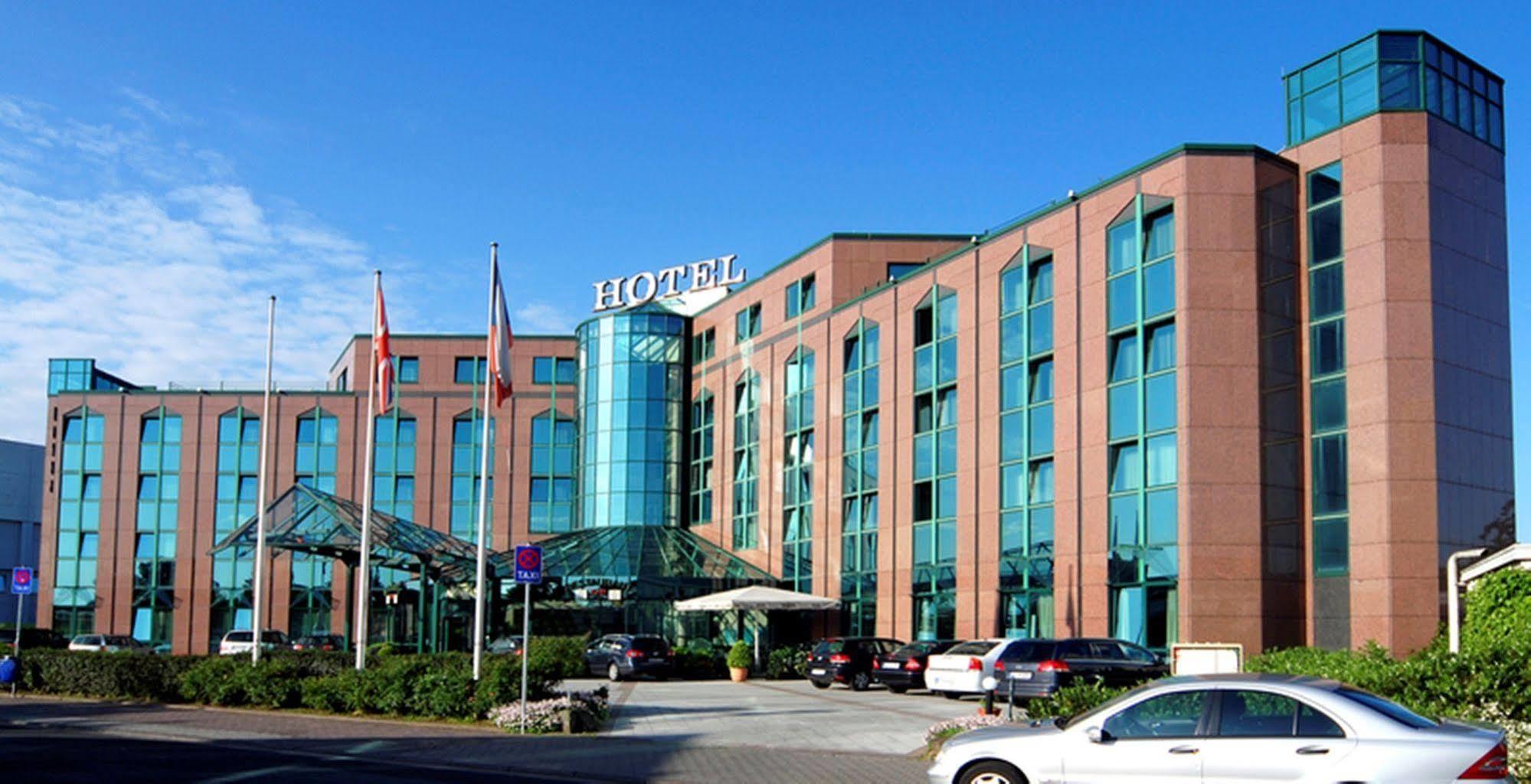 Amadeus Frankfurt 4*